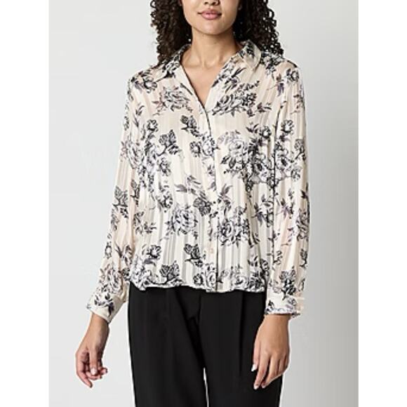 By & By Women’s Floral Sheer Blouse NWT Cream Gray Button Front Lined Top Sz S - Picture 1 of 12